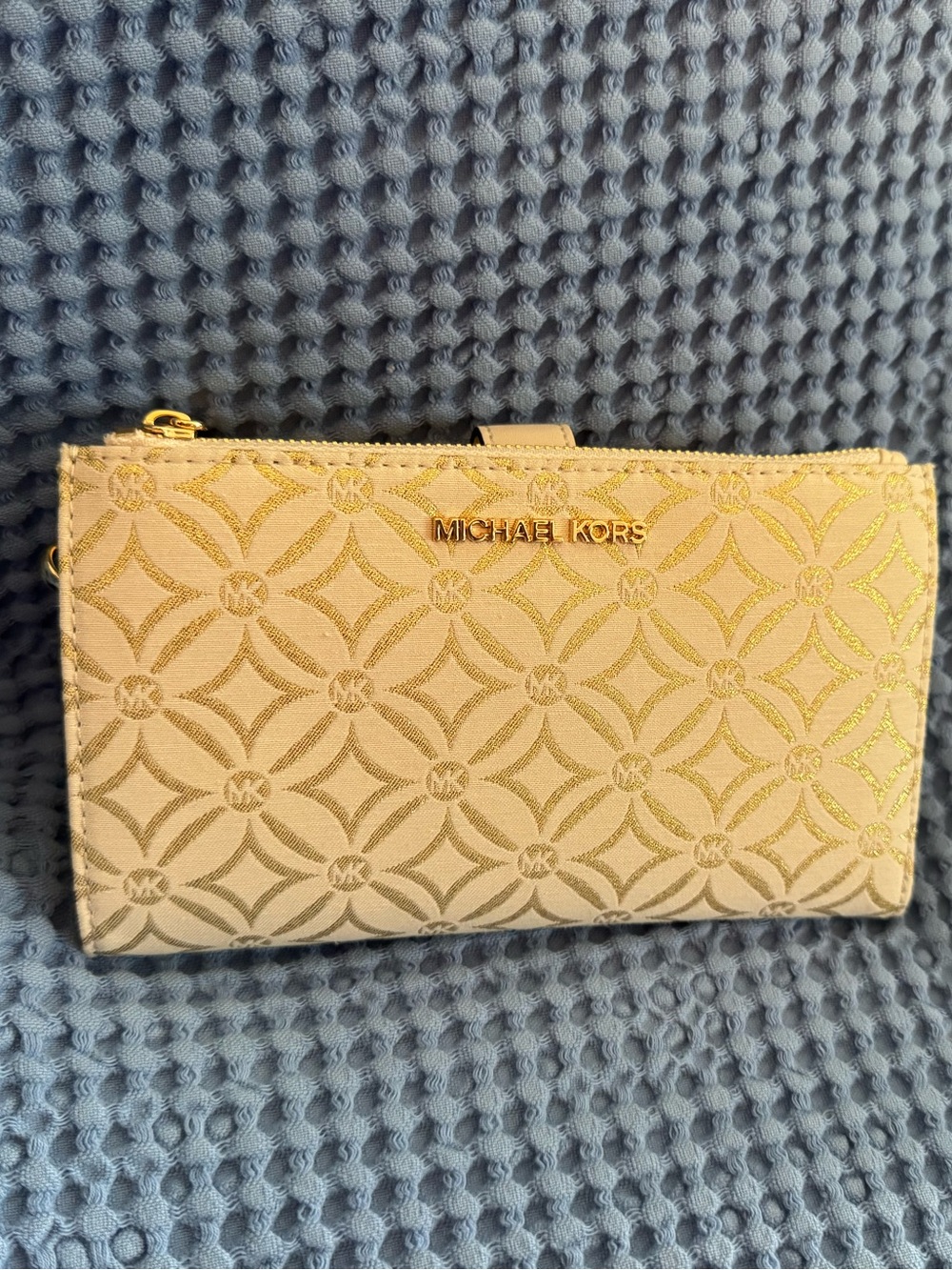 Michael Kors Cream Leather Wristlet Wallet with Gold Hardware